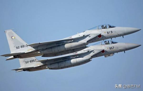 300架與1200架,從遠遠不及到超過數倍,中國空軍只用了15年時間 300架與1200架,從遠遠不及到超過數倍,中國空軍只用了15年時間