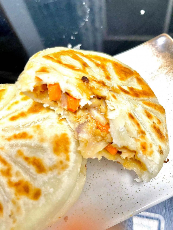 美味解饞的雞胸肉餅，鮮嫩多汁，減脂期吃也是無負擔哦