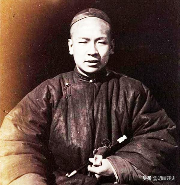 丈夫凌晨出殯，大風吹落棺材，縣令妙計破案，揭穿五條命案之謎