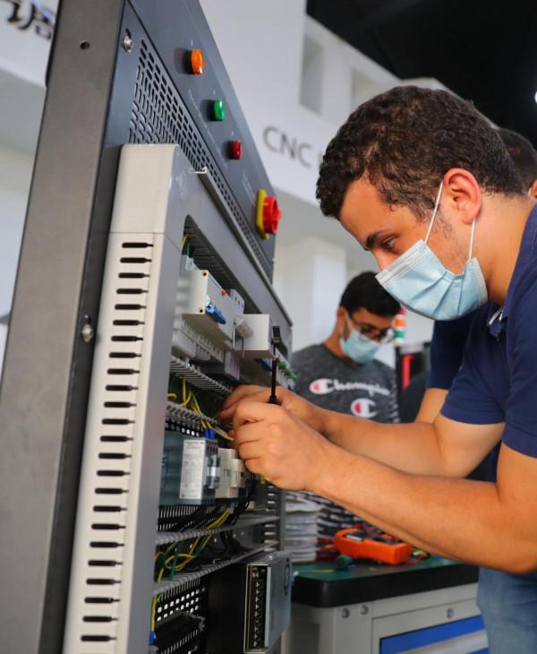 通訊：“這一切，都是為了埃及青年的未來”——探訪埃及艾因夏姆斯大學魯班工坊