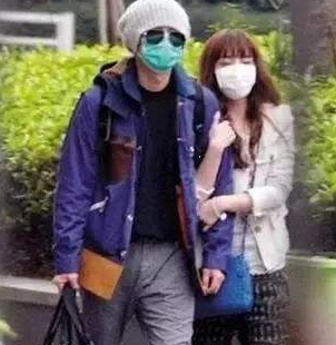 因婚外情淨身出戶無戲可拍，滿盤皆輸的文章到底經歷了什麼？