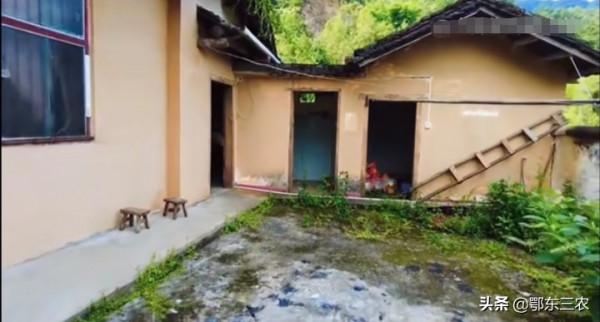 農村女孩在廣西發現一個無人村，一人住了一年，吃喝不愁