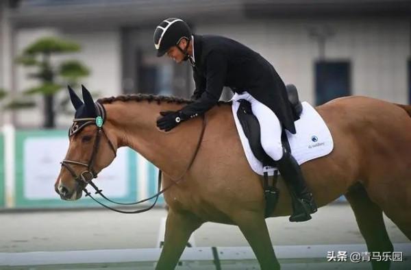 全運會三項賽盛裝舞步：團體賽廣東隊領跑個人賽包英鳳領先