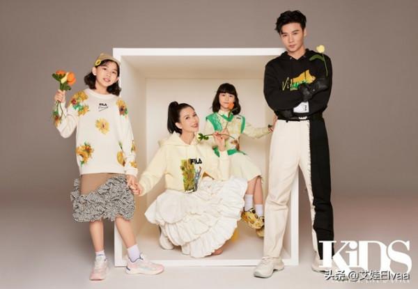 蔡少芬全家福來了!穿減齡衛衣成配角,女兒顏值高兒子炸毛似憨憨 蔡少芬全家福來了!穿減齡衛衣成配角,女兒顏值高兒子炸毛似憨憨