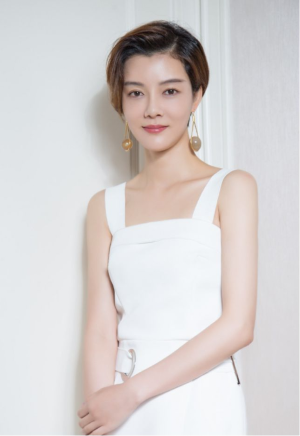 當車曉留著一頭長髮,終於明白臉偏長的女人,為什麼還是短髮好看 當車曉留著一頭長髮,終於明白臉偏長的女人,為什麼還是短髮好看