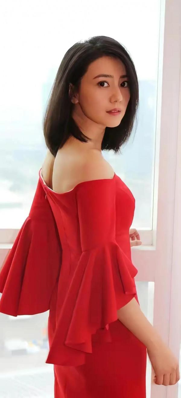 高圓圓笑起來的樣子真好看