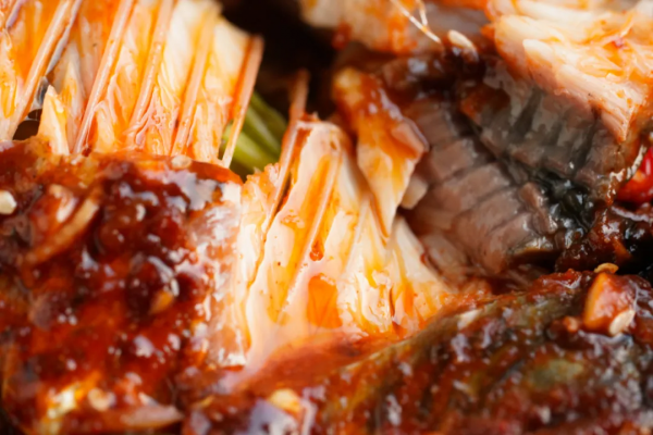 愛摸魚的打工人,進來吃這道不用刷鍋的懶人烤魚 愛摸魚的打工人,進來吃這道不用刷鍋的懶人烤魚