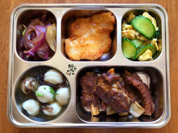 我家小學生11月第1周午餐，每天變花樣，有幾道菜特別推薦