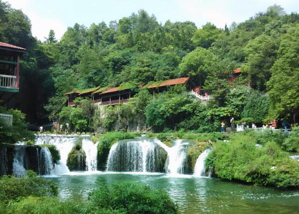 貴州有座不起眼的景區,卻被稱作“小桂林”,以“白夜雙景”聞名 貴州有座不起眼的景區,卻被稱作“小桂林”,以“白夜雙景”聞名