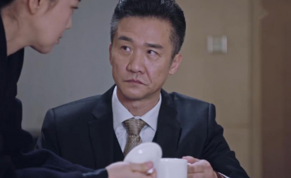 突圍：閆妮、秦嵐、潘之琳、何琳，四個女性角色，你看到誰最尷尬