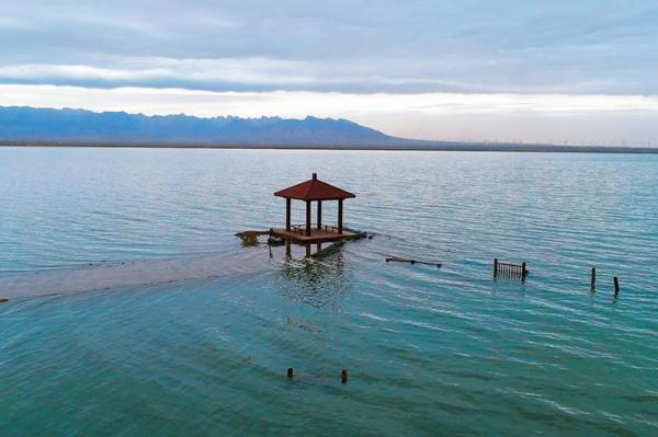 坦克300環青海Day2:體驗水天一線的“雙湖”,小柴旦救援BJ40! 坦克300環青海Day2:體驗水天一線的“雙湖”,小柴旦救援BJ40!
