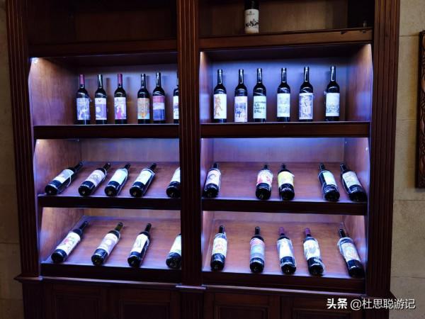 漢EV自駕新疆,探訪亞洲最大葡萄酒地下酒窖,逛完景區還送葡萄酒 漢EV自駕新疆,探訪亞洲最大葡萄酒地下酒窖,逛完景區還送葡萄酒