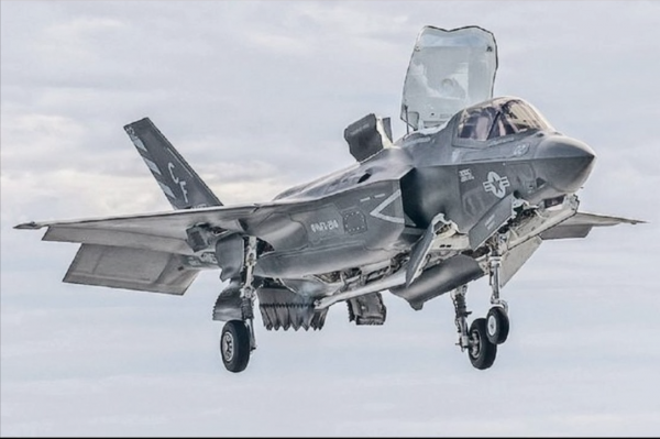 1億美元F-35B對6千萬美元殲-15,中英艦載機優劣勢和作戰效能對比 1億美元F-35B對6千萬美元殲-15,中英艦載機優劣勢和作戰效能對比