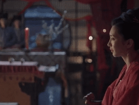 劉濤想用這個動作證明演技？她跟蔣欣於和偉的差距有點大