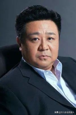 遊本昌的濟公、金超群的包拯，這6位男星演活歷史人物，都是王炸