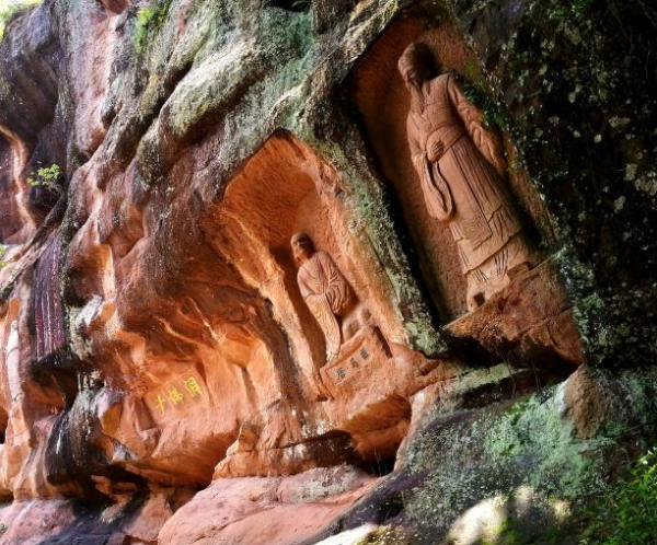 都知洛陽龍門石窟,殊不知江西也有“江南第一石窟”,令人新奇 都知洛陽龍門石窟,殊不知江西也有“江南第一石窟”,令人新奇