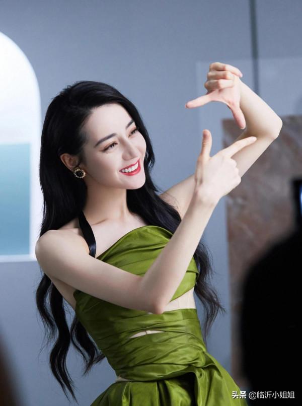 迪麗熱巴，異域風情的絕美女神，天生麗質般的容顏，讓人著迷