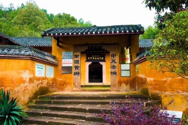 他21歲就當上軍團長,培養出開國第一大將,若沒犧牲必授元帥軍銜 他21歲就當上軍團長,培養出開國第一大將,若沒犧牲必授元帥軍銜