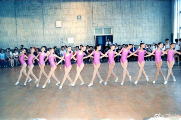 第一次“親密接觸”後,嫁大12歲央視名嘴沙桐,劉園園為愛有多勇 第一次“親密接觸”後,嫁大12歲央視名嘴沙桐,劉園園為愛有多勇