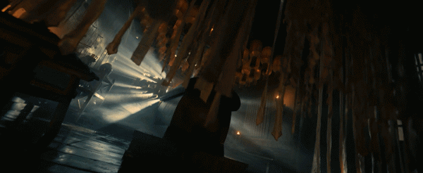 瘋狂懟臉拍,打戲拍得像吃雞,《風起洛陽》拍成這樣,導演要負責 瘋狂懟臉拍,打戲拍得像吃雞,《風起洛陽》拍成這樣,導演要負責