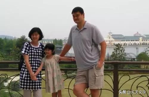 姚明對葉莉的真愛：一生只和一個女孩談戀愛，什麼人都不要只要她