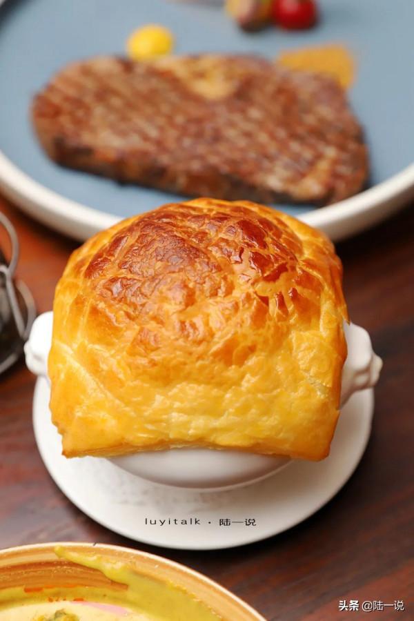 一款牛排，四種口味，最愛五分熟的M8溼式熟成肉眼