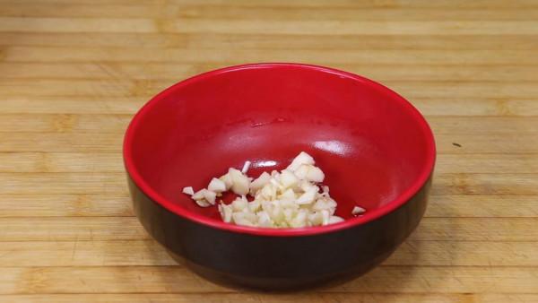 吃了30年茄子,這樣做頭一次見,不炒不炸不蒸,比紅燒肉還饞人 吃了30年茄子,這樣做頭一次見,不炒不炸不蒸,比紅燒肉還饞人