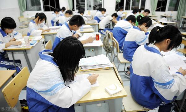 江蘇人口數量全國第四，高考人數只有33.9萬，不到四川一半？