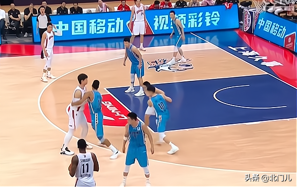 首鋼19分慘敗!上海隊3連勝!王哲林大爆發+25分16板,林書豪搖頭 首鋼19分慘敗!上海隊3連勝!王哲林大爆發+25分16板,林書豪搖頭