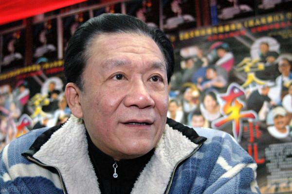 侯耀文去世14年，三段波折情事，最後的女友為何沒分到一點遺產？