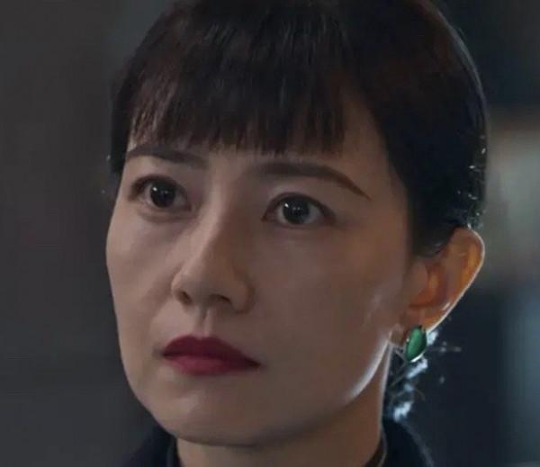 沒有烤瓷牙，沒有動鼻子，面容真實不摻假，這7位明星才配誇好看