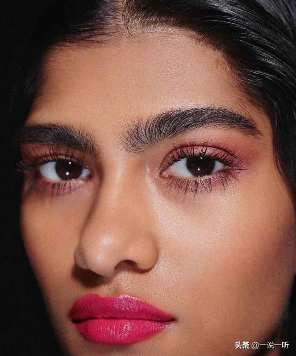 聖誕節和新年，我們會待在家裡，但我們會很時髦