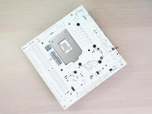 穩定最重要！攢臺ITX主機，還可以讓桌面大一點