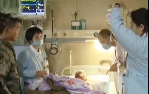 排雷英雄杜富平，和平年代立下一等功，如今政府贍養他終生