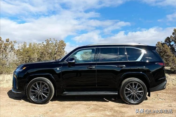 旗艦級SUV，3&period;5T V6引擎&plus;10AT，全新雷克薩斯LX600運動版海外實車