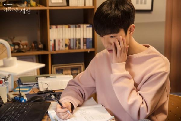 一窺究竟,12星座男都是怎麼為另一半準備禮物的呢? 一窺究竟,12星座男都是怎麼為另一半準備禮物的呢?