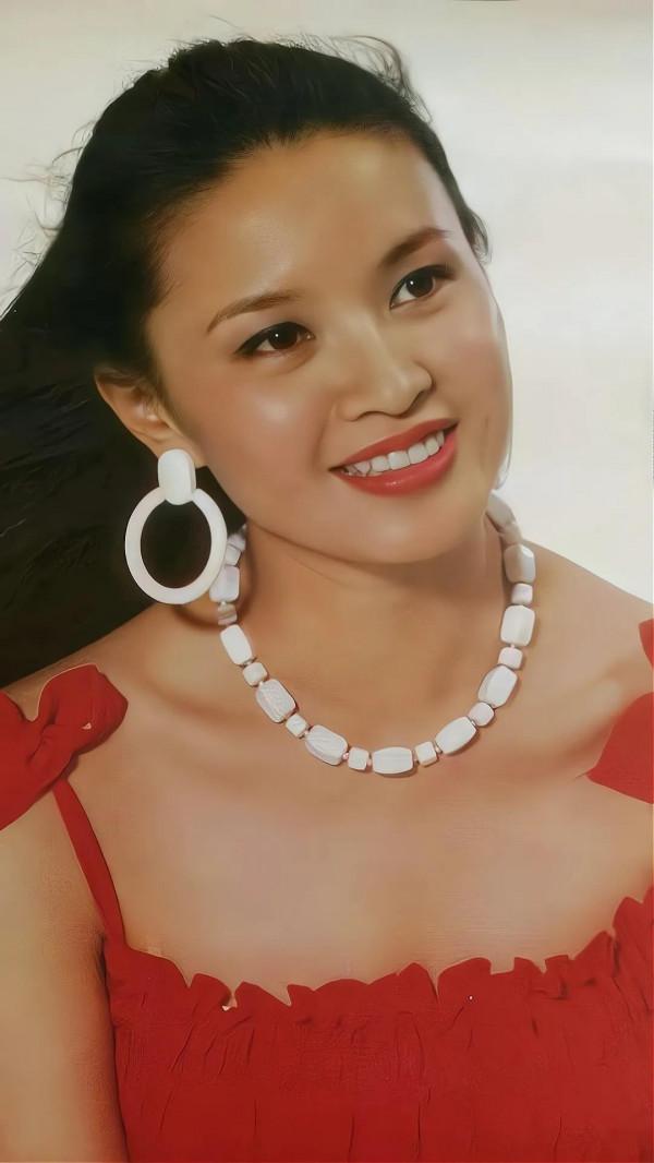 80年代女神 方舒