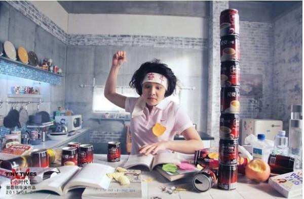 孝順的謝依霖：28歲嫁經紀人，30歲生二胎，成名後為父母買房