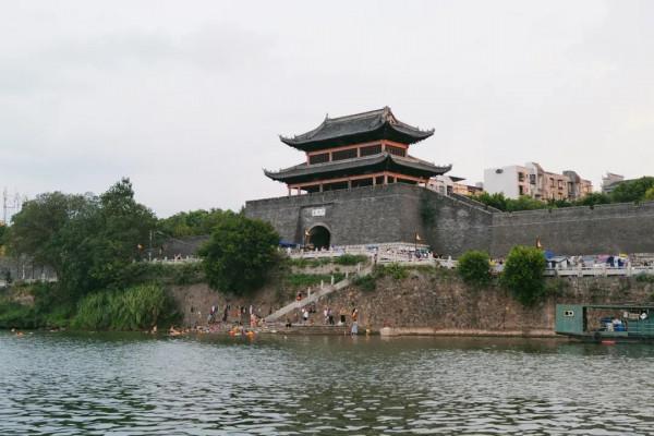 傍晚的贛州古浮橋，是我今年看過最美的畫面