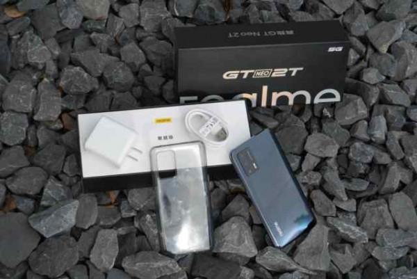 真我GT Neo2T評測：一手掌控的科技潮牌單品