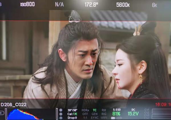 新《倚天屠龍記》周芷若曬美照，被嘲修圖太過，與電影判若兩人