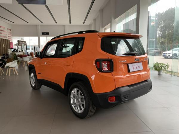 比繽智、XR-V更具個性的小型SUV，賣不動只是因為內飾嗎？