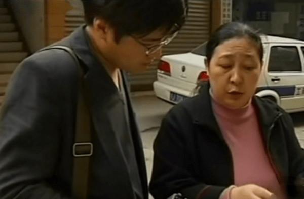 保姆豪車代步，富豪落魄無助，身價千萬的女強人和保姆的反轉人生