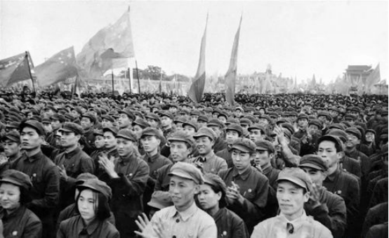 1955年，他沒有被授軍銜，待遇卻超過元帥，官至正國級，終年61歲