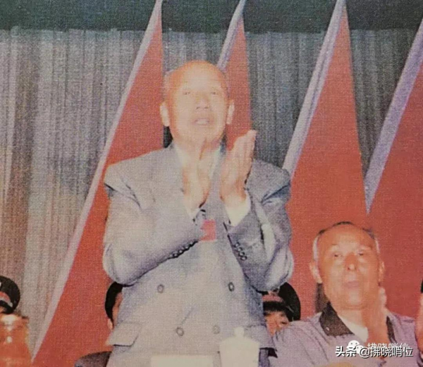 方登華：走訪眾多老首長、老前輩，為21軍編寫戰史