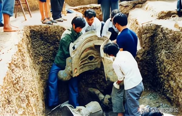 國家文物，“躺在”路邊30天日曬雨淋無人發現，後來成鎮館之寶