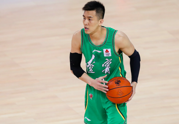 威姆斯肘擊韓德君臉部造衝突,胡明軒墊腳被罰出場,杜峰罕見安撫 威姆斯肘擊韓德君臉部造衝突,胡明軒墊腳被罰出場,杜峰罕見安撫