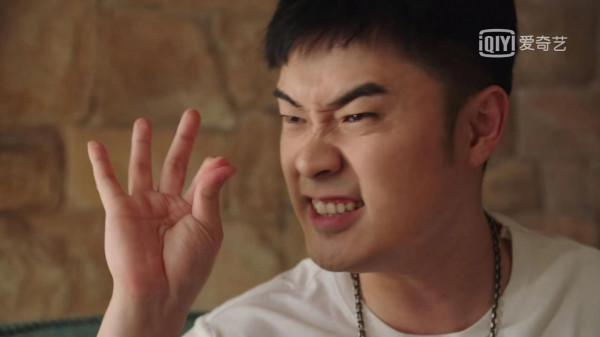 《假日暖洋洋2》比劉濤還美，唱跳歌手央視主持，她是苑冉