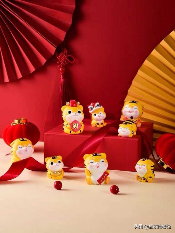 新年臨近,除了對聯和燈籠還有哪些有年味兒的家居裝飾小物件? 新年臨近,除了對聯和燈籠還有哪些有年味兒的家居裝飾小物件?