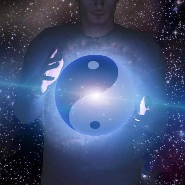 “上有虛熱，下有真寒”的上熱下寒證，常用陳士鐸的引火湯